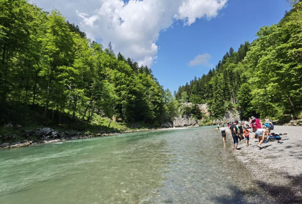 Schmugglerweg Chiemgau - tolles Erlebnis an der Großache, inklusive Kiesstrand