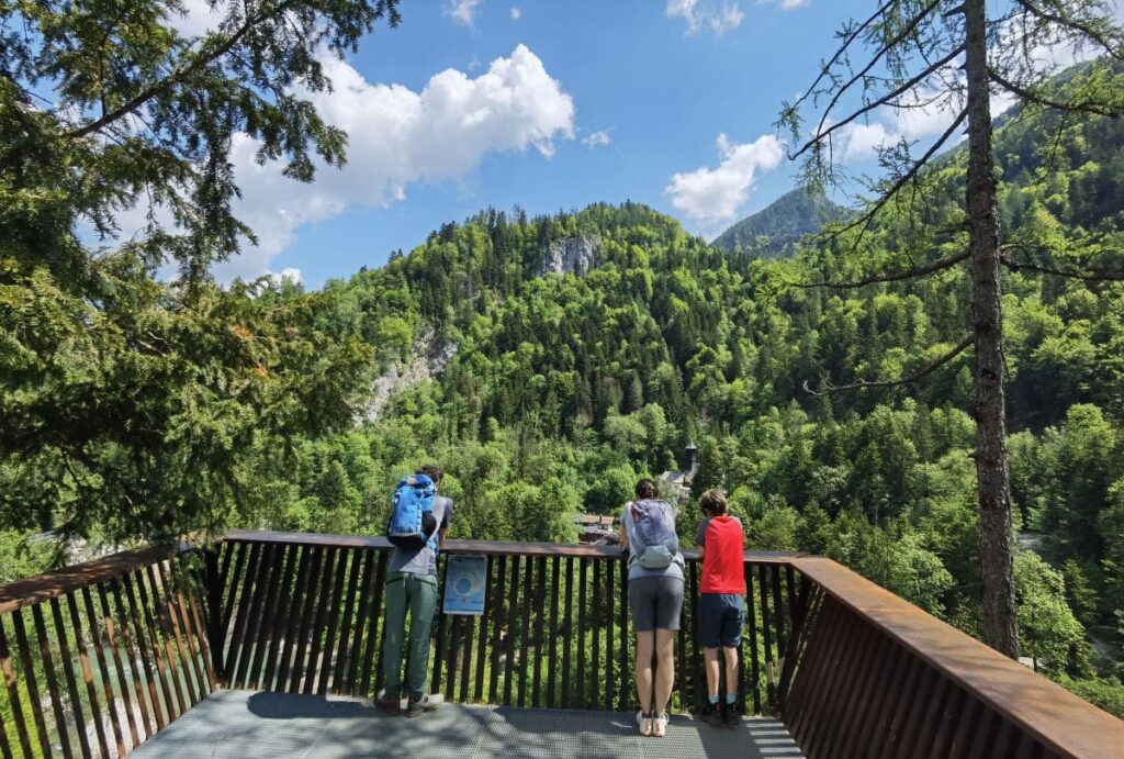 Die Aussichtsplattform am Schmugglerweg im Bereich Klobenstein