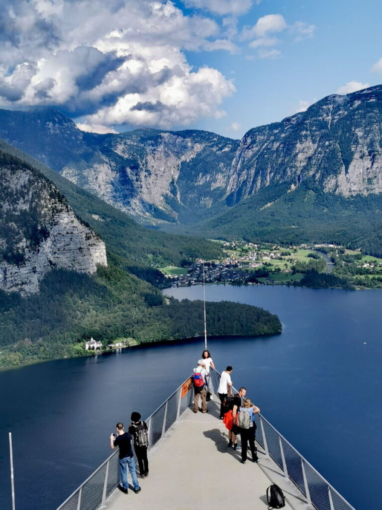 Bergseen Österreich mit besonderen Aussichtspunkten: Am Hallstätter See gibt es gleich Zwei davon!