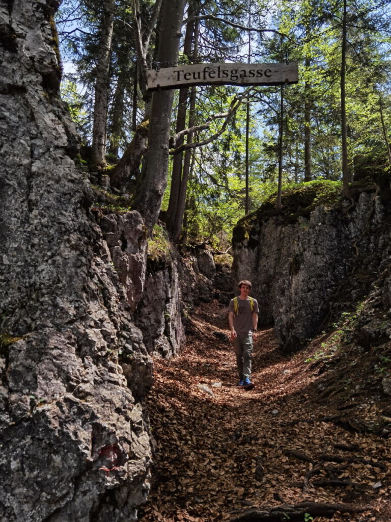 Wanderziel Teufelsgasse mit dem Felsenlabyrinth